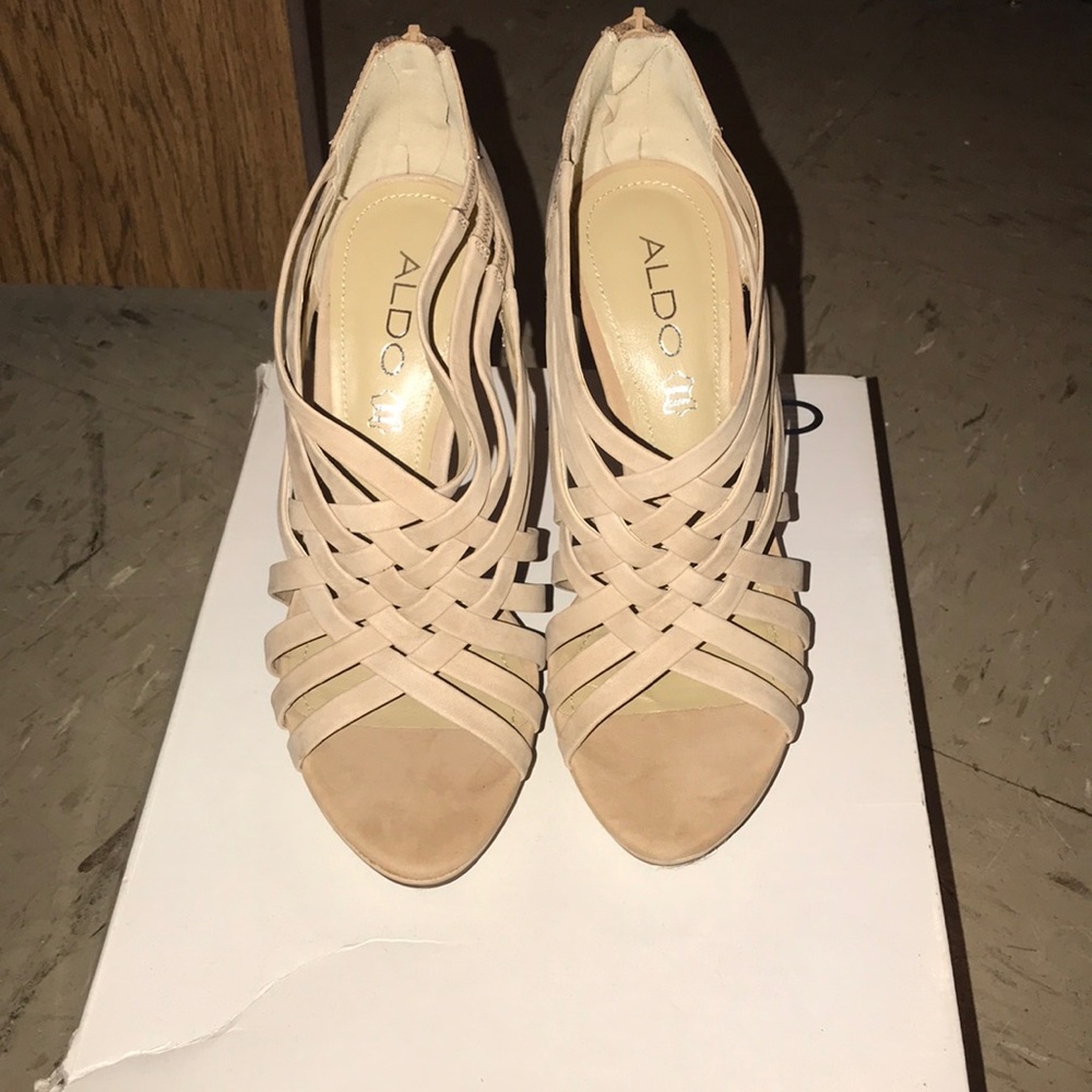 High heel sandals